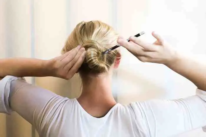 Strategies to Reduce Hair Damage Due to Coloring